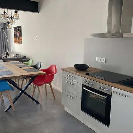 アパート Zweinig 04 *